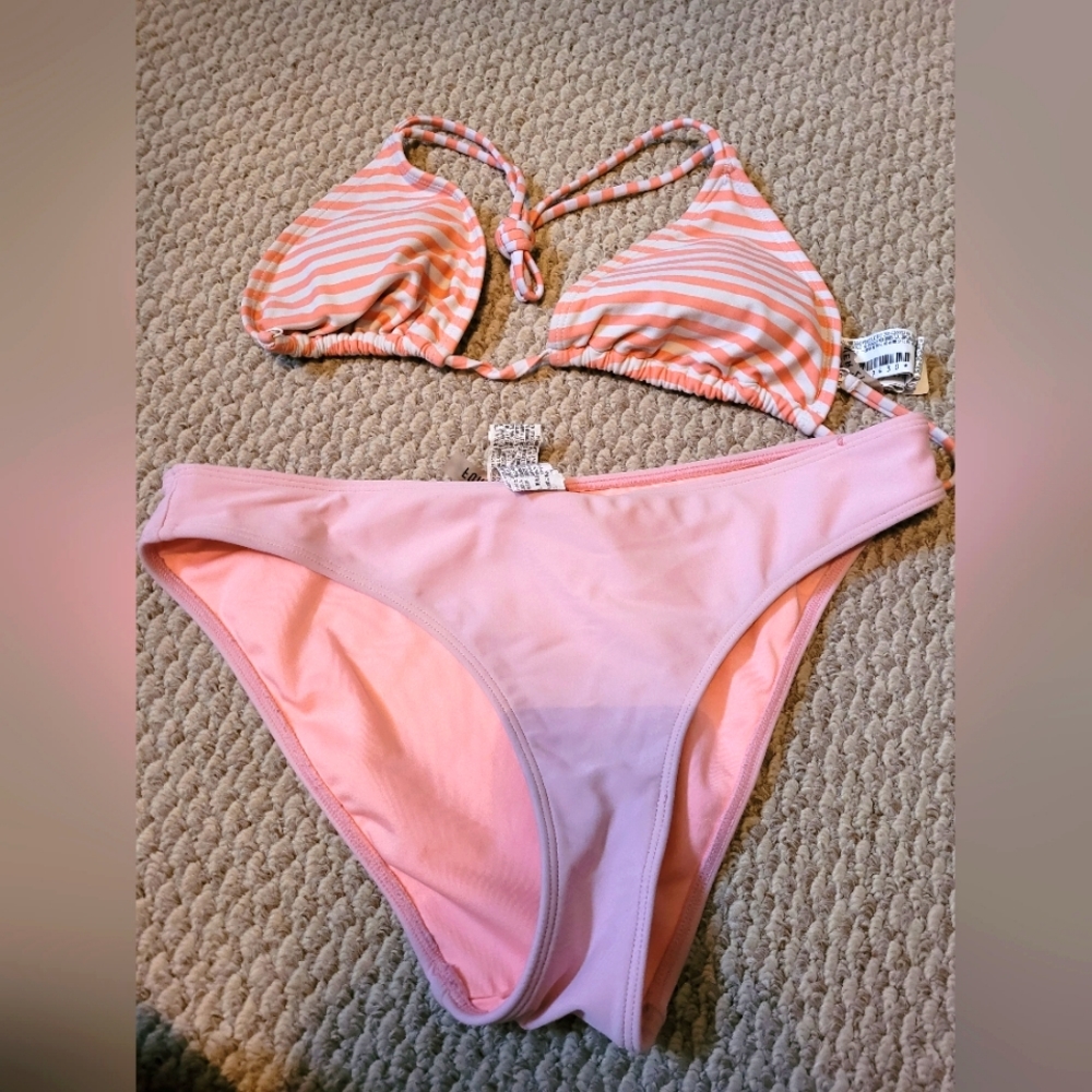 Forever 21 bikini. Size medium..